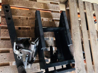 Gebruikte onderdelen van tractoren Case-IH IH TREKHAAK + SLEDE PUMA LWB T4A