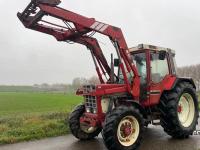 Tractor / Trekker Case-IH 845 XL met voorlader MARGE