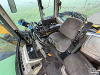 Tractor / Trekker John Deere 6910 met Herder Grenadier MBK 120 S