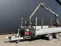 Auto-aanhangwagen t/m 3500 Kg  Aanhangwagen met bosbouwkraan