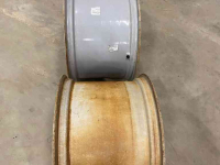 Wielen, Banden, Velgen & Afstandsringen Agco 18x28