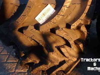 Wielen, Banden, Velgen & Afstandsringen  Starmaxx 240/70R16 Nieuw