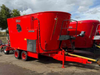 Voermengwagen Vertikaal Peecon 30-245s