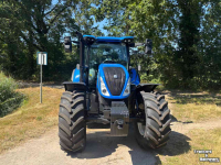 Tractor / Trekker New Holland T6 145 DC