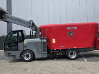 Voermengwagen Vertikaal Airmix Peecon Biga 20-215 Rapide zelfrijder