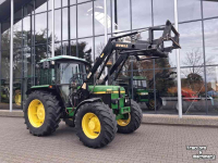 Tractor / Trekker John Deere 2850 + frontlader (40km !!)
