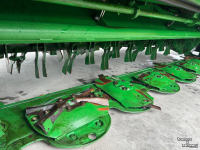 Maaier John Deere R350R
