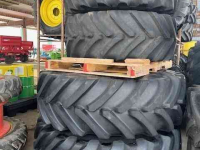 Wielen, Banden, Velgen & Afstandsringen Bridgestone 650/85R38 + 600/70R28 VT