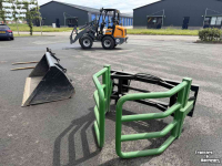 Shovel / Wiellader / Kniklader Giant G2500HD