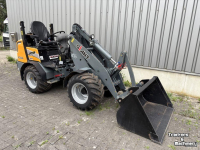 Shovel / Wiellader / Kniklader Giant G2300HD