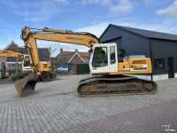 Graafmachine Liebherr R904 HDSL Litronic. Hydr-Snelwissel met Bak.