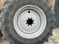 Wielen, Banden, Velgen & Afstandsringen Firestone 420/85R28<>520/85R38