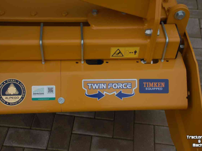 Rotorkopeg Alpego Rmax-300 met PK6R pakkerwals