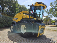 Veldhakselaar New Holland FR 550