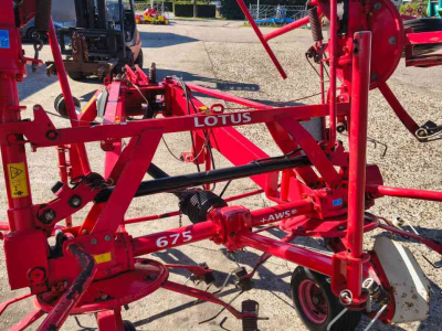 Schudder Lely Lotus 675