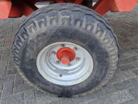 Vierwielige wagen / Landbouwwagen  platte wagen
