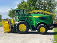 Veldhakselaar John Deere 8400 I Prodrive  40 KM hakselaar Kemper JD 639