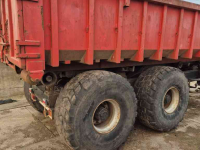 Container haakarm-carrier  container kar kabelsysteem