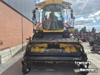 Veldhakselaar New Holland FR700
