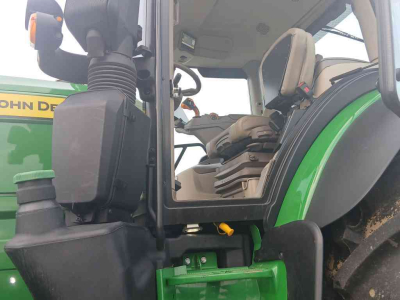 Tractor / Trekker John Deere 6R 250