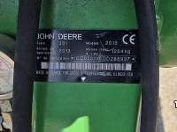 Maaier John Deere 331