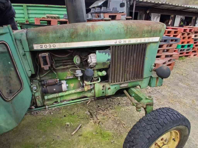 Tractor / Trekker John Deere 2030S