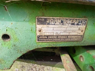 Tractor / Trekker John Deere 2030S