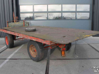 Vierwielige wagen / Landbouwwagen  landbouwwagen Balenwagen aanhangwagen aanhanger 4-wielige wagen kar balenkar