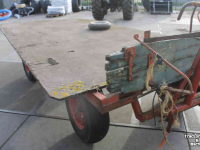 Vierwielige wagen / Landbouwwagen  landbouwwagen Balenwagen aanhangwagen aanhanger 4-wielige wagen kar balenkar
