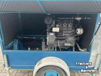 Stationare motor/pomp set  onderstel geluid gedempt , MWM 3 cilinder