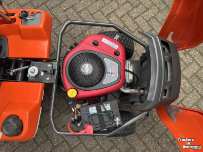 Zitmaaier Husqvarna R213C