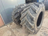 Wielen, Banden, Velgen & Afstandsringen Bridgestone 710/55R30