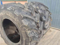 Wielen, Banden, Velgen & Afstandsringen Bridgestone 710/55R30