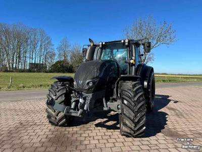 Tractor / Trekker Valtra T214D