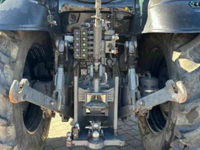 Tractor / Trekker Valtra T214D