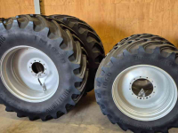 Wielen, Banden, Velgen & Afstandsringen  Trelleborg 750/70R44 + 650/60R38