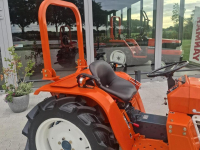 Tractor / Trekker Kubota B1702