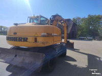 Bandenkraan / Graafmachine op wielen Liebherr A314