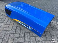 Gebruikte onderdelen van tractoren New Holland T4000V motorkap 84308606