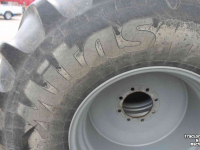 Wielen, Banden, Velgen & Afstandsringen Mitas 900/60R32 SFT (Super Flexion Tire) banden en wielen velgen