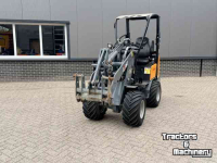 Shovel / Wiellader / Kniklader Giant D263s