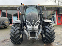 Tractor / Trekker Valtra T154 Active