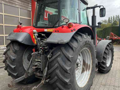 Tractor / Trekker Massey Ferguson 6465 Dyna-6 Tractoren