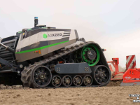 Autonome tractor / Robot tractor AgXeed AgBot 5.112T2 Robottrekker