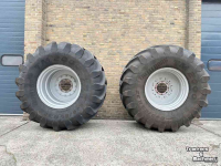 Wielen, Banden, Velgen & Afstandsringen Trelleborg 800/65R32 TM 2000