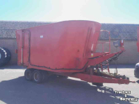 Voermengwagen Vertikaal Peecon Voermengwagen