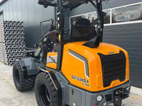 Shovel / Wiellader / Kniklader Giant G2700 X-TRA HD+