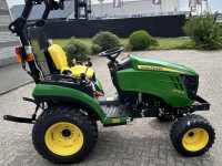 Smalspoor tractor John Deere 2026R