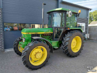 Tractor / Trekker John Deere 2040