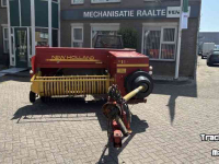 Persen / Balenpers / Pakkenpers New Holland 570 balenpers